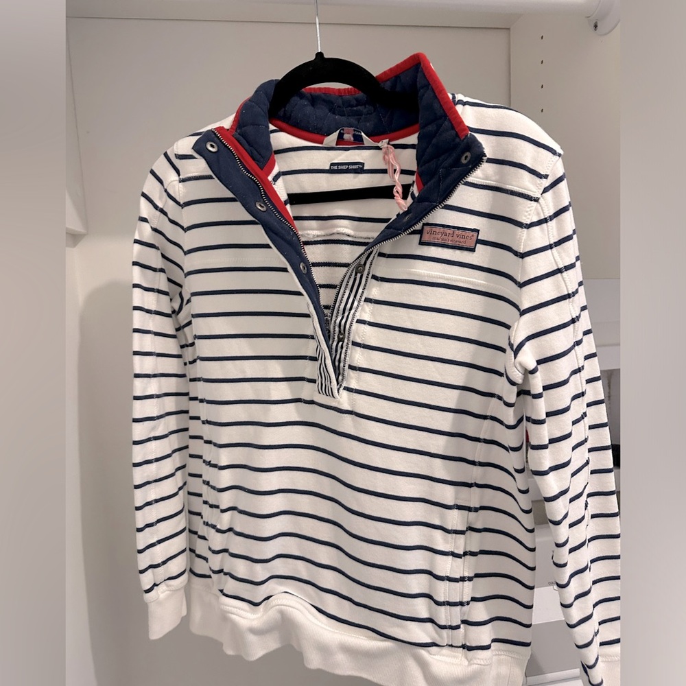 Vineyards vines quarter zip/button